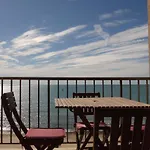 Apartment Frente Al Mar En Con Parking 4 Personas *