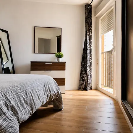 Apartmán Frente Al Mar En Con Parking 4 Personas *