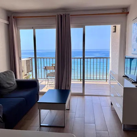 Frente Al Mar En Con Parking 4 Personas *