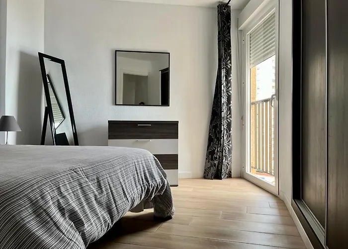 Frente Al Mar En Con Parking 4 Personas