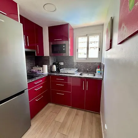 Frente Al Mar En Con Parking 4 Personas *